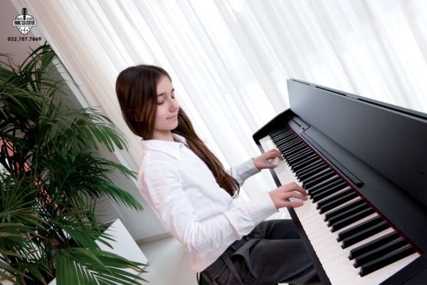 Chơi Piano giúp bạn đỡ căng thẳng sau những giờ làm việc