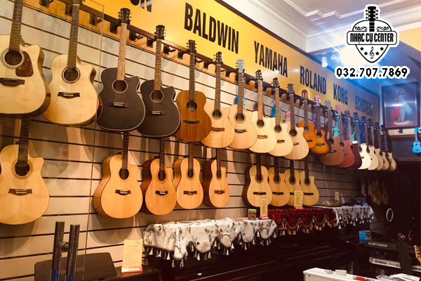 Mua đàn Guitar Acoustic tại Nhạc Cụ Center với giá tốt nhất thị trường
