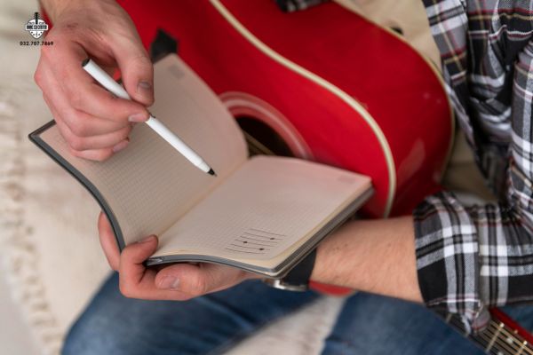 Các nốt trên đàn Guitar thumbnail