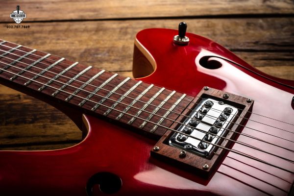 Các dáng đàn Guitar điện thumbnail