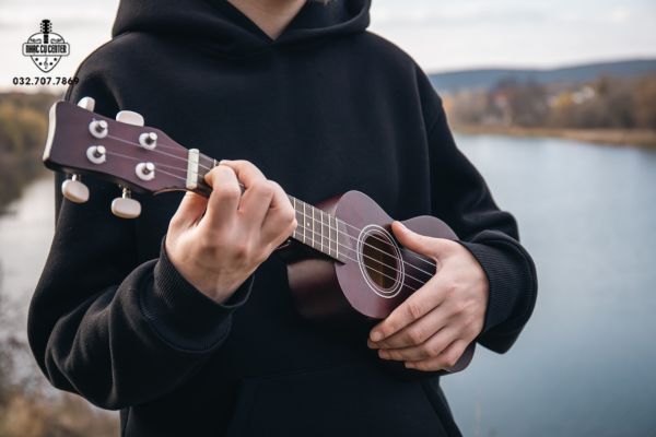 đánh đàn Ukulele bài Happy Birthday thumbnail