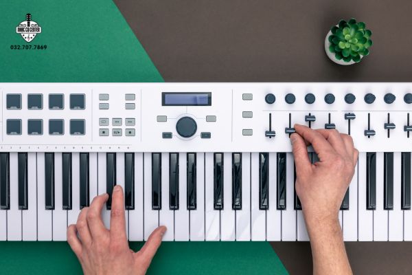 cơ chế tạo âm thanh của đàn Piano điện