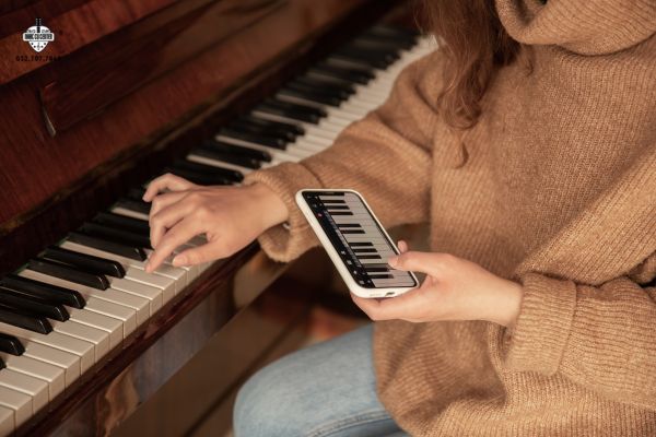 cách kết nối đàn piano với điện thoại