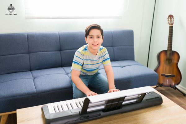 đàn piano điện nhỏ