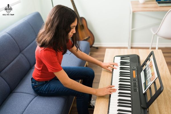 Cách sử dụng đàn Piano điện đúng cách cho người mới 3 Cách sử dụng đàn piano điện cho người mới bắt đầu