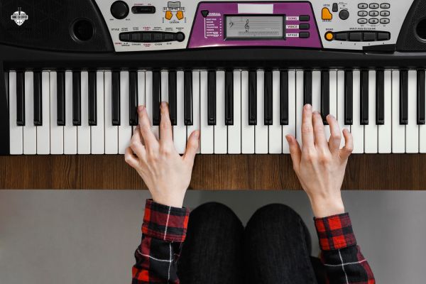 Hướng dẫn chọn mua đàn piano điện gập phù hợp