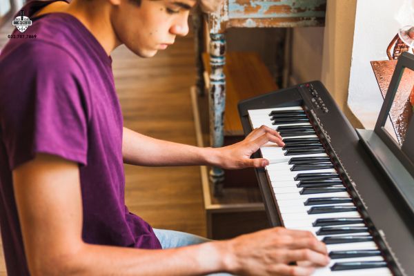 Cách lắp đàn piano điện tại nhà đúng chuẩn, dễ thực hiện 3 tháo đàn piano điện